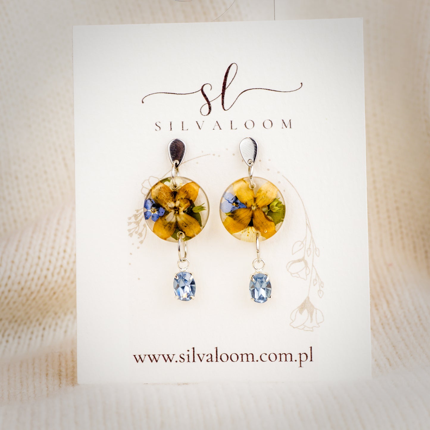 Dried Flower Hoop Earrings with Preciosa Crystals – Surgical Steel | Silvaloom